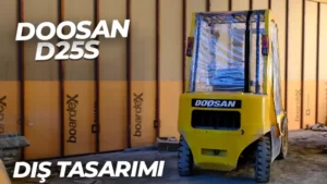 Doosan D25S forklift, 2.5 ila 3 ton arası yük taşıma kapasitesi ve sağlam yapısıyla endüstriyel işlerde kullanımı kolaylaştırır. Geniş uygulama alanları ve güçlü motor performansı, farklı sektörlerde verimliliği artırır. Operatörlere konfor sağlayarak işletmelerin işlerini daha etkili şekilde keşfetmelerini sağlar